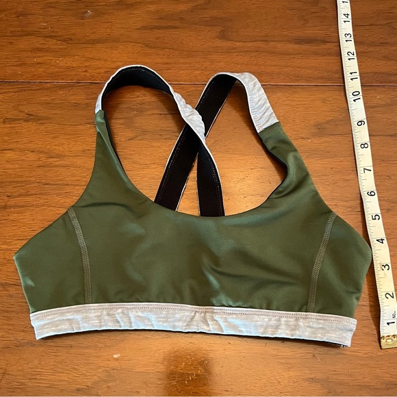 Cross back sports bra - Picture 4 of 4